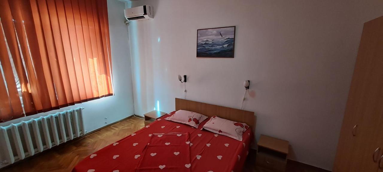 Apartament Grigore Etaj 2 曼加利亚 外观 照片