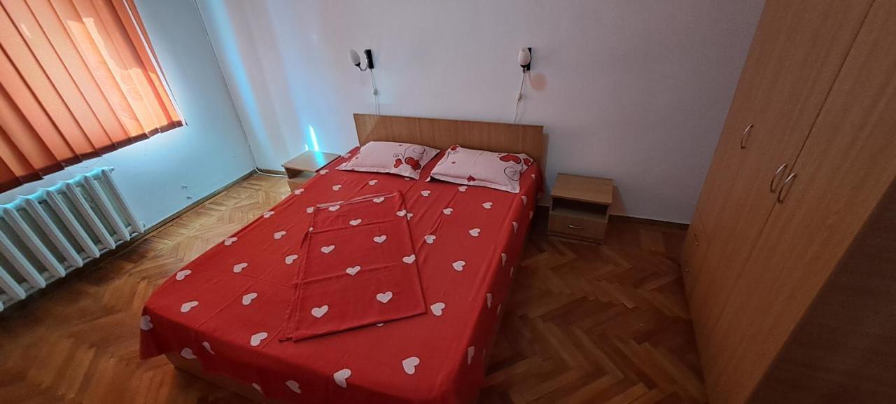 Apartament Grigore Etaj 2 曼加利亚 外观 照片